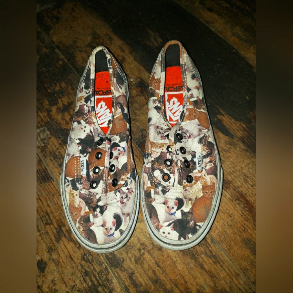 RARE ASPCA Vans size 7.5